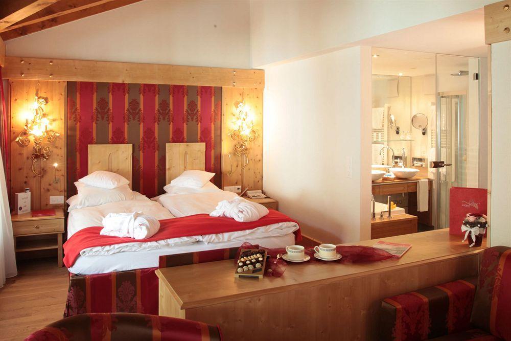 Walliserhof Grand-Hotel & Spa Relais & Chateaux サース フェー エクステリア 写真